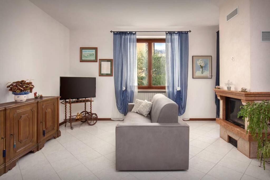 גארדה Casa Lory-Appartamento A Garda מראה חיצוני תמונה
